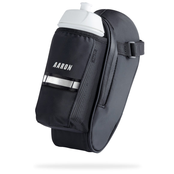 AARON Fahrrad Satteltasche mit Flaschenhalter und Reflektor in Schwarz, wasserabweisend und mit hohem Fassungsvermögen.