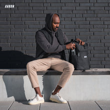 Laden Sie das Bild in den Galerie-Viewer, AARON Rolltop Rucksack für Damen und Herren