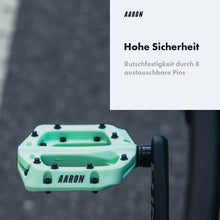 Laden Sie das Bild in den Galerie-Viewer, Die AARON Dirt Fahrradpedale besitzen eine rutschfeste Oberfläche